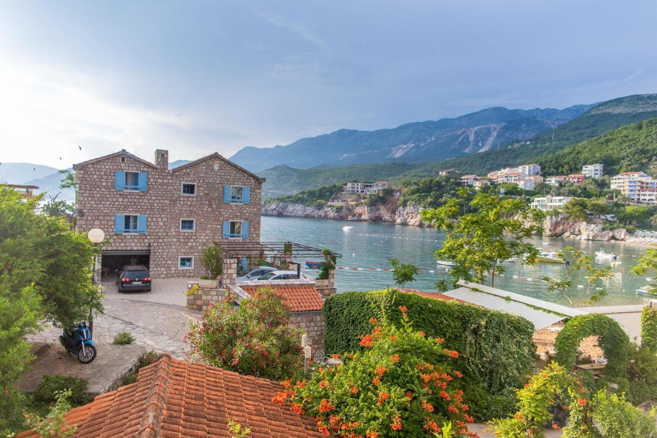 Stone Beach Apartments Pržno Buitenkant foto