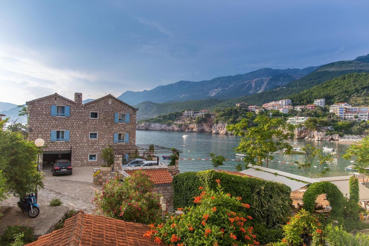 Stone Beach Apartments Pržno Buitenkant foto